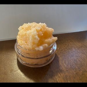 lip scrubs